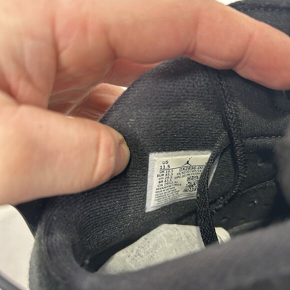 Nike Air Jordan 6 Retro OG “Chrome/Black Silver” main image 9